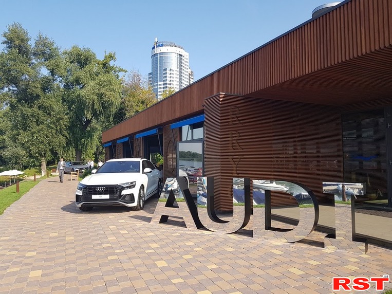 В Киеве прошла украинская презентация Audi Q8