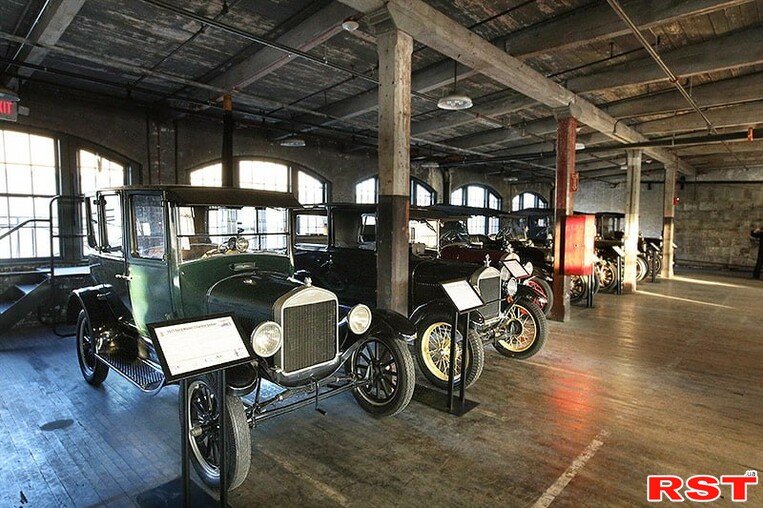 До автосалону в Детройті музей Ford зібрав повну колекцію «алфавітних» моделей