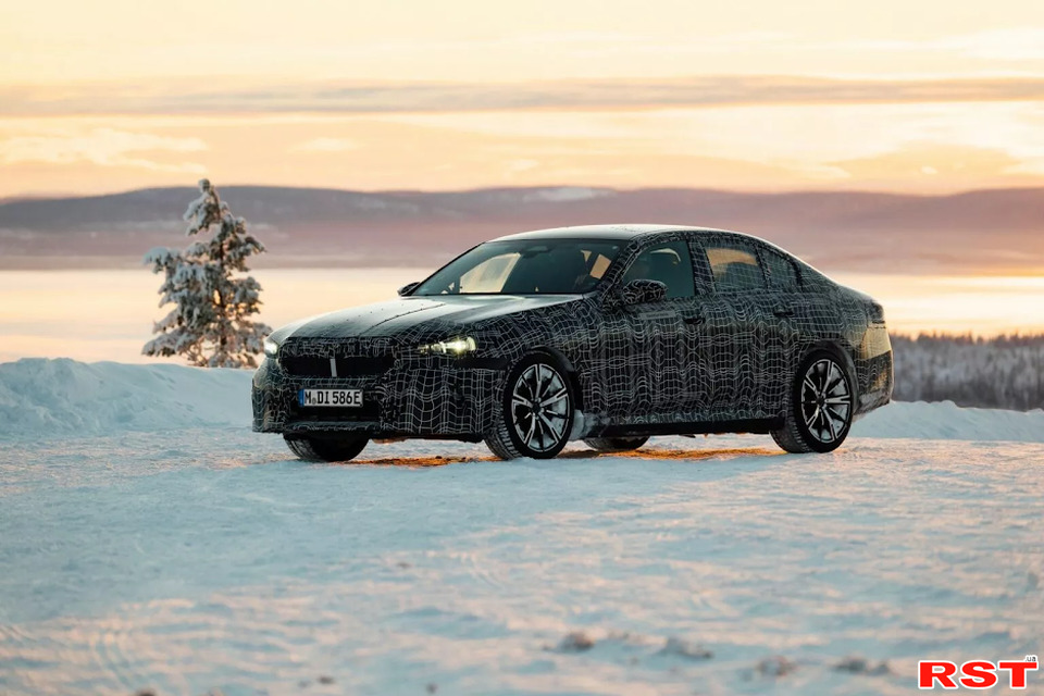 BMW i5   